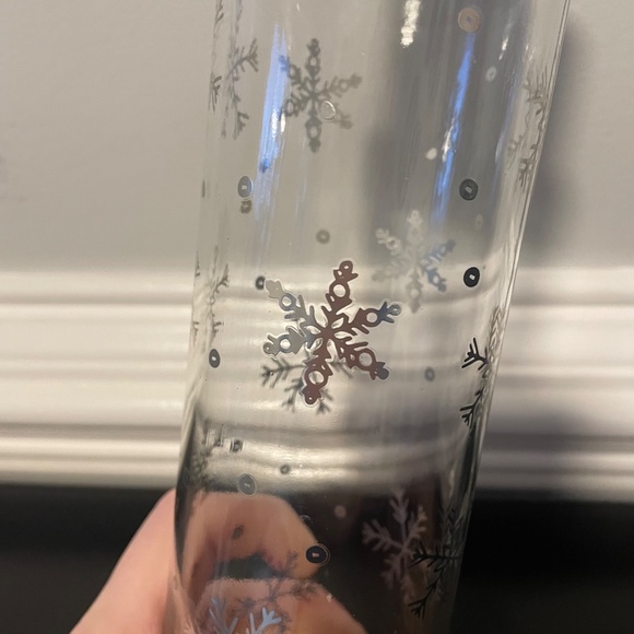 5 for $20: Target snowflake glass water bottle - Picture 2 of 5